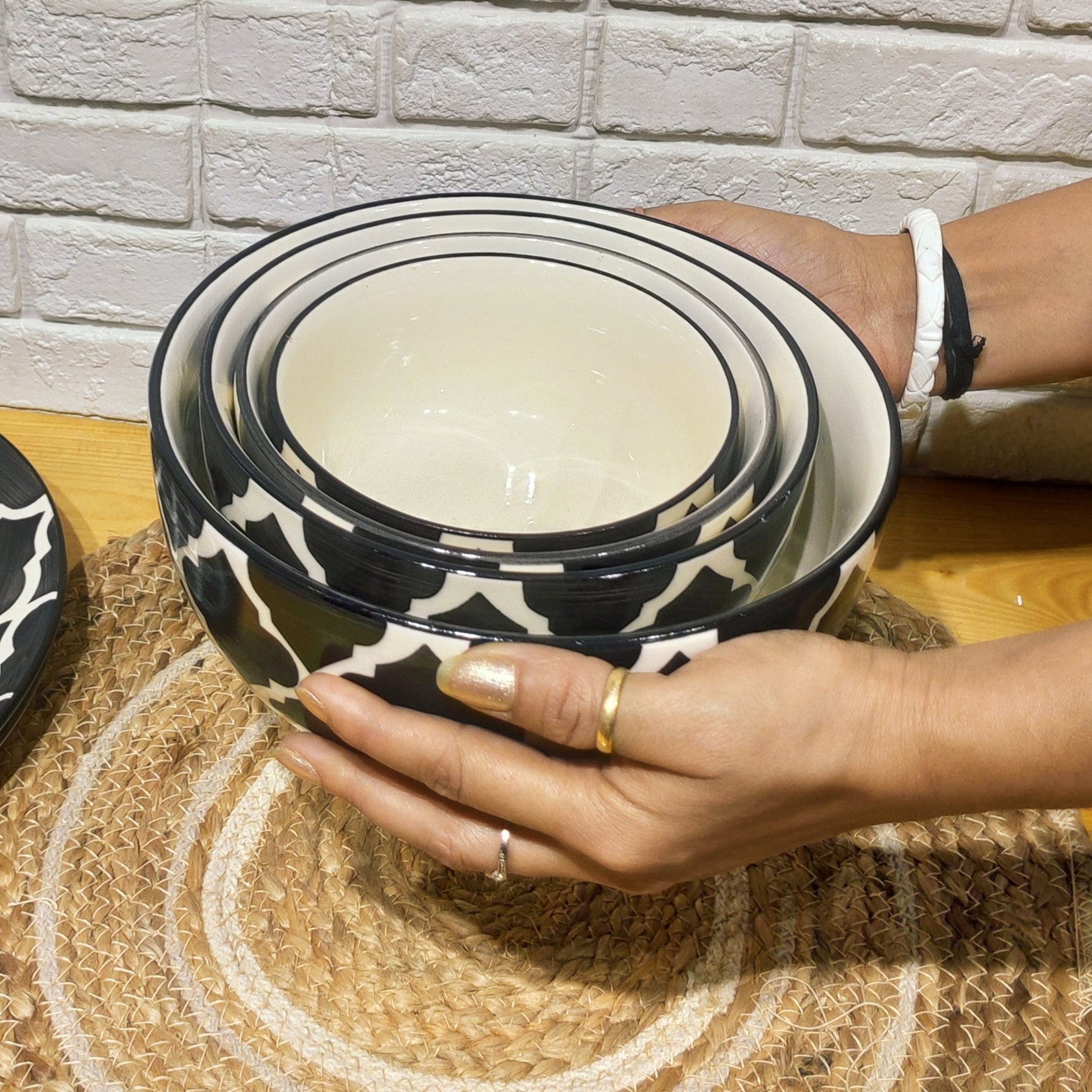 Black Ceramic Serving Bowls (Set of 4)